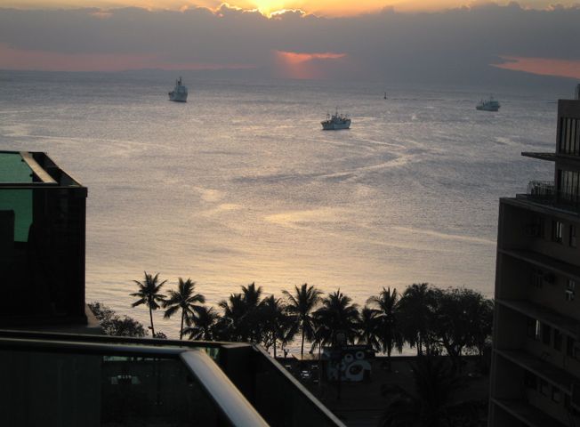 "OCEAN VIEW: 1BR Condo - Overlooks Manila Bay in Malate, Manila (For Rent)"02