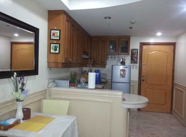 "OCEAN VIEW: 1BR Condo - Overlooking Manila Bay in Malate, Manila - (For Rent)"09