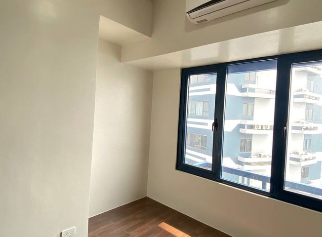 Luxury Living at Air Residences - 2 Bedroom Condo for Rent!07