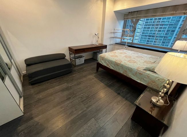 1 Luxury Bedroom For Rent in St. Francis Shangri-La Place07