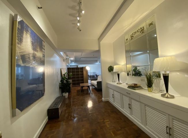 "2 Bedroom For Rent in Renaissance Tower, Pasig, Metro Manila"02