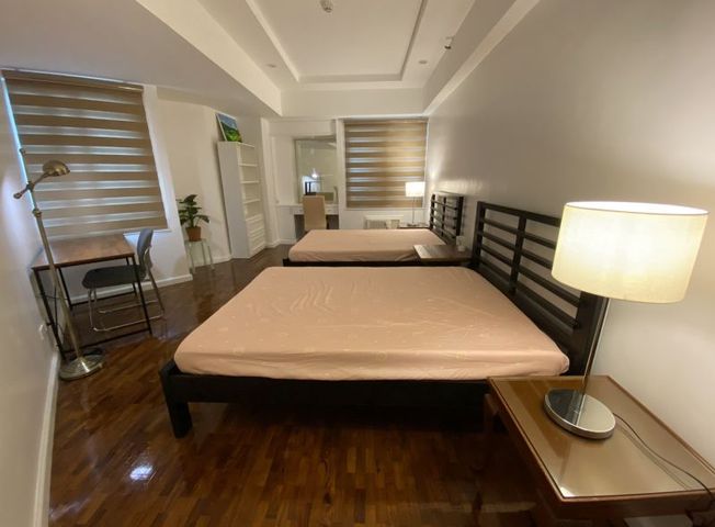 "2 Bedroom For Rent in Renaissance Tower, Pasig, Metro Manila"10