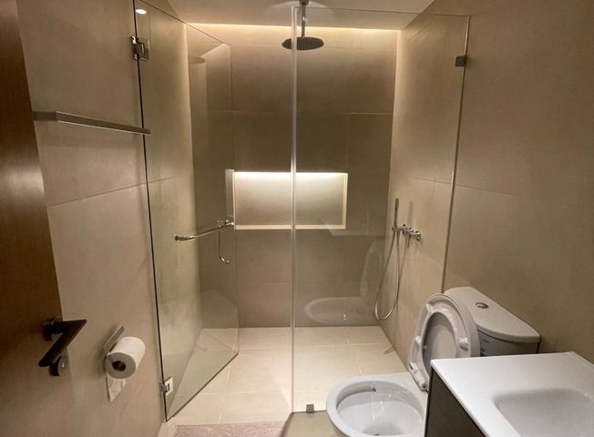 "For Sale: Sunset Facing 1BR at One Shangri-La Place, Mandaluyong City, Metro Manila"06