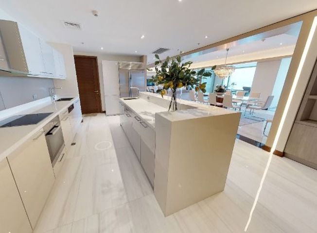 4 Bedroom Condominium for Lease Rent in Horizon Homes Shangri- La at the Fort BGC02