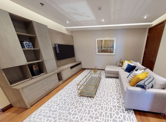 4 Bedroom Condominium for Lease Rent in Horizon Homes Shangri- La at the Fort BGC05