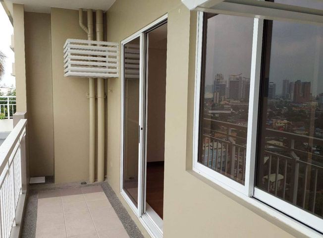 Experience Modern Living: Rent a Spacious 2-Bedroom Unit at Infina Tower03