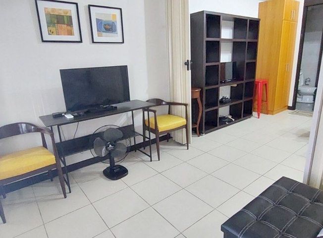 Studio Unit for Rent Fairways Tower04