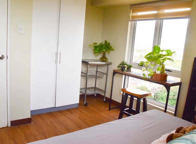 2BR Beautiful Corner Unit Viera Residences (2 Balconies) Fully Furnished07