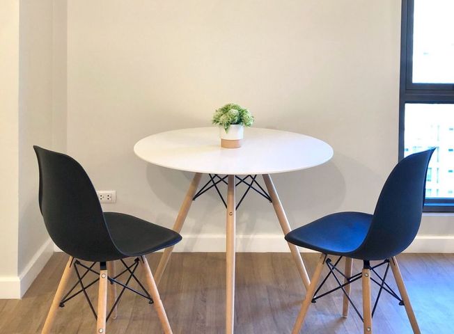 Modern and Stylish 2 Bedroom Corner Unit at Escala Salcedo06