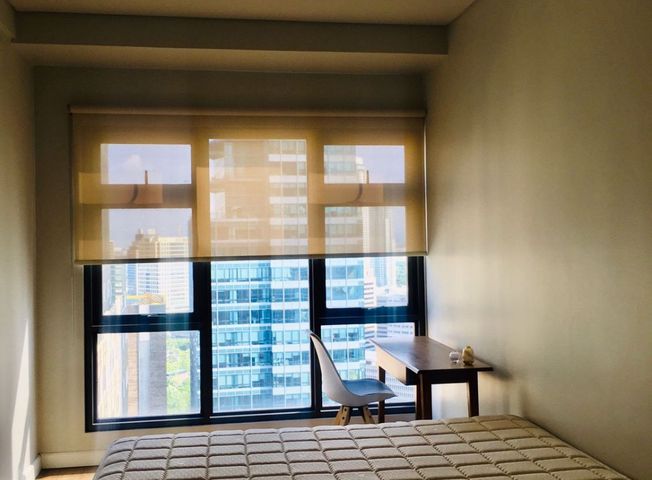 Modern and Stylish 2 Bedroom Corner Unit at Escala Salcedo07