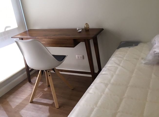 Modern and Stylish 2 Bedroom Corner Unit at Escala Salcedo09