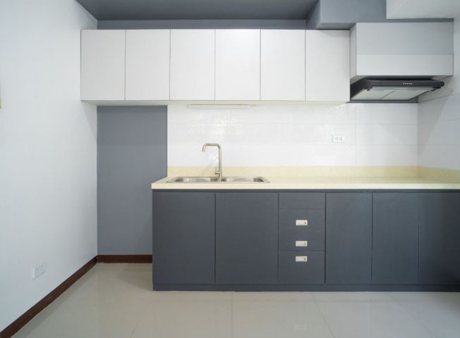 "For Lease/For Sale - Two Bedroom Unit in Gateway Garden Heights (Ready for Occupancy) in Pioneer, Mandaluyong City near SM Megamall, Shangri-La Edsa, Lourdes School, La Salle Greenhills, MRT 3 Station and Kapitolyo"04