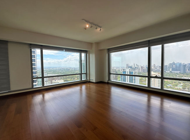Luxury 2 bedroom for rent at Horizon Homes by Shangrila at the Fort01