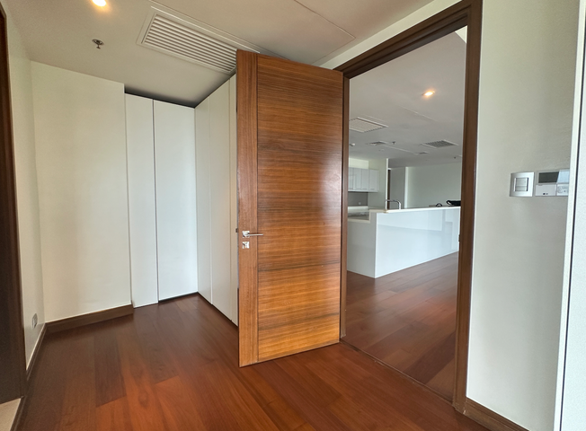 Luxury 2 bedroom for rent at Horizon Homes by Shangrila at the Fort05