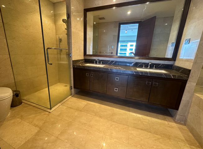 Luxury 2 bedroom for rent at Horizon Homes by Shangrila at the Fort10