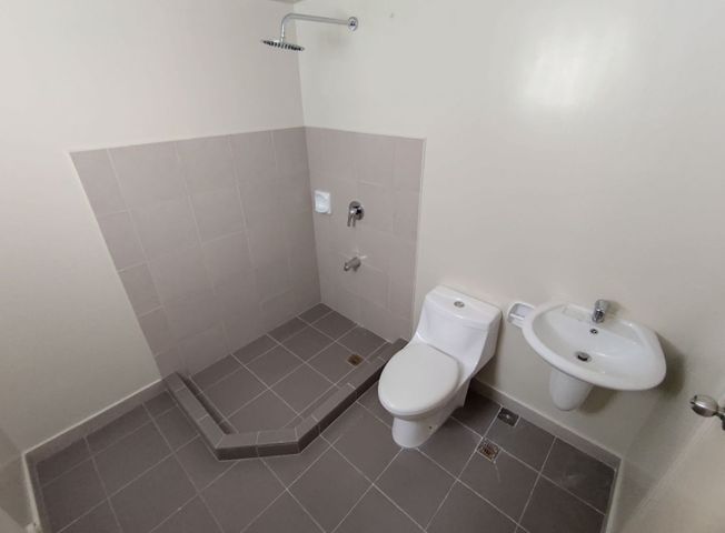 Unfurnished One Bedroom for Lease at Avida Prime Taft07