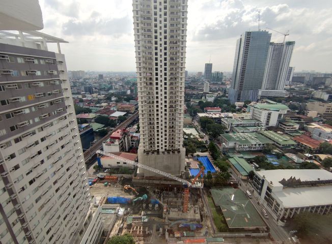 Unfurnished One Bedroom for Lease at Avida Prime Taft10