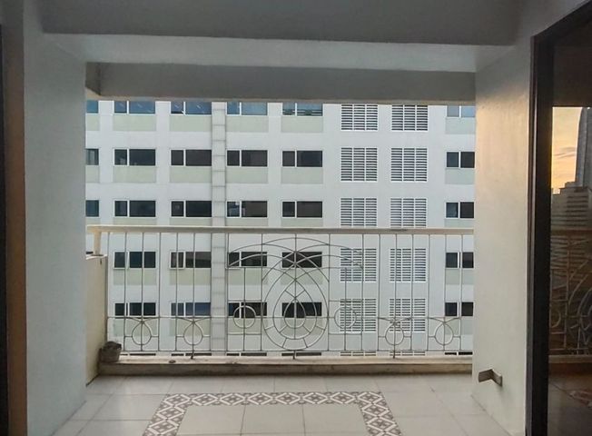 "For Rent: 3 Bedroom Condo Unit with 2 Parking Slots in Parc Royale, Ortigas"08