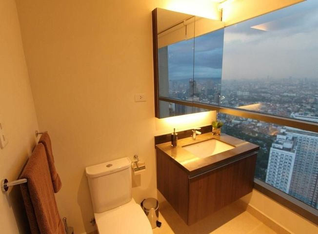 "For Rent: 2BR Luxury Unit in Shang Salcedo, Makati City, P130k/mo"02