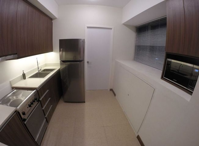 "For Rent: 2BR Luxury Unit in Shang Salcedo, Makati City, P130k/mo"08
