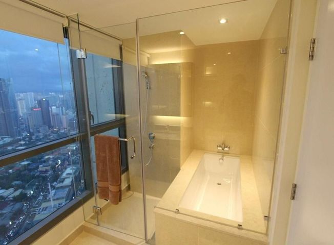 "For Rent: 2BR Luxury Unit in Shang Salcedo, Makati City, P130k/mo"09