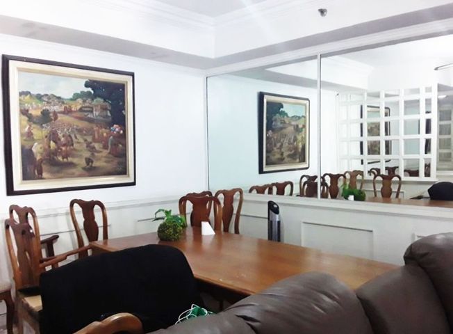 NICE 2BR CONDO UNIT FR RENT/SALE AT THE CROWN TOWER MAKATI02