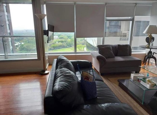 FOR RENT Spacious 3 Bedroom in BGC with stunning view of Manila Golf Course06