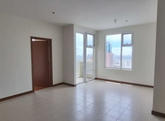 "Rent to Own 3 BR 88 sqm with Balcony beside Red Residences, Makati City"02
