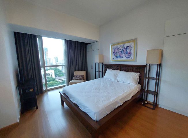 2 Bedroom with balcony for Rent at St. Francis Shangri-la Place08