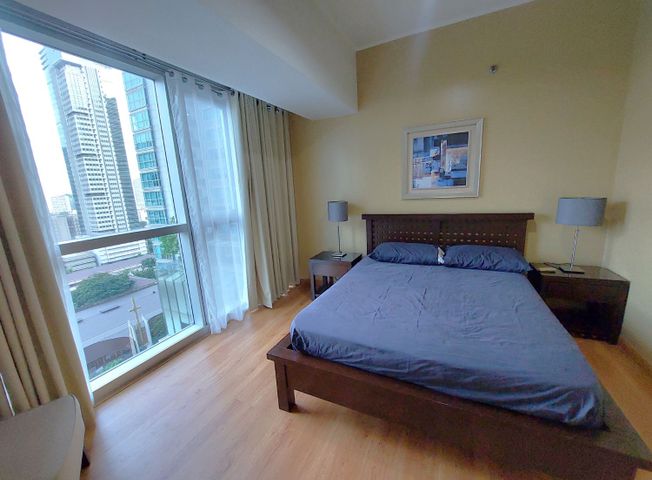 2 Bedroom with balcony for Rent at St. Francis Shangri-la Place10