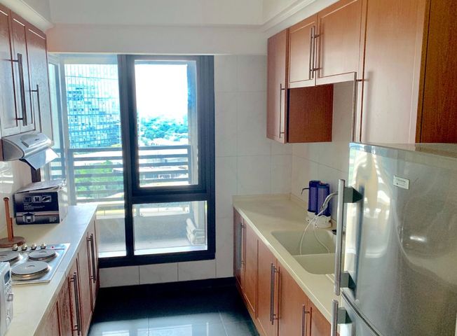 For Sale: The Shang Grand Tower 2-BEDROOM Elegant Condo in Perea st Makati CBD near Greenbelt05