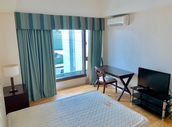 For Sale: The Shang Grand Tower 2-BEDROOM Elegant Condo in Perea st Makati CBD near Greenbelt06