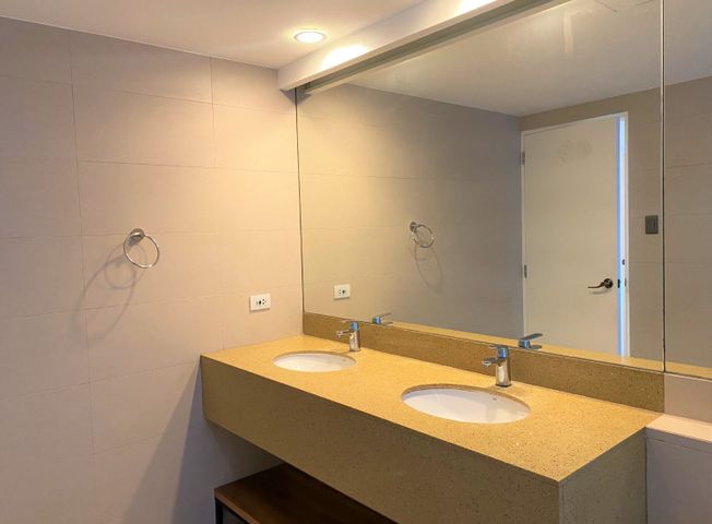Low Floor Two Bedroom Unit - Furnished09