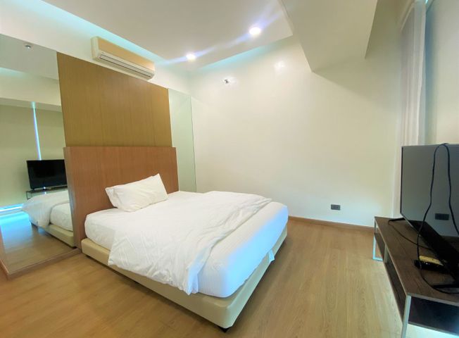 Low Floor Two Bedroom Unit - Furnished10