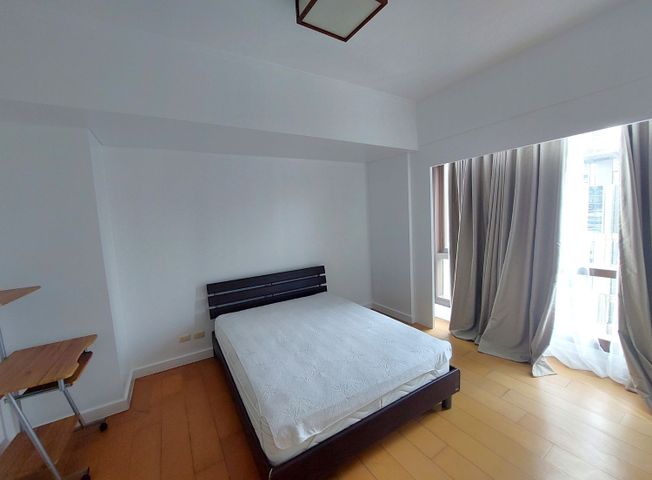 3 Bedroom for Rent at The Shang Grand Tower07