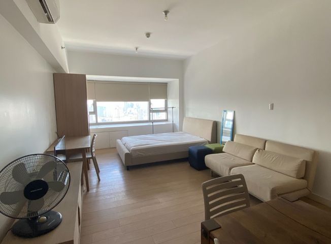 Studio Unit at One Shangri-La Place03