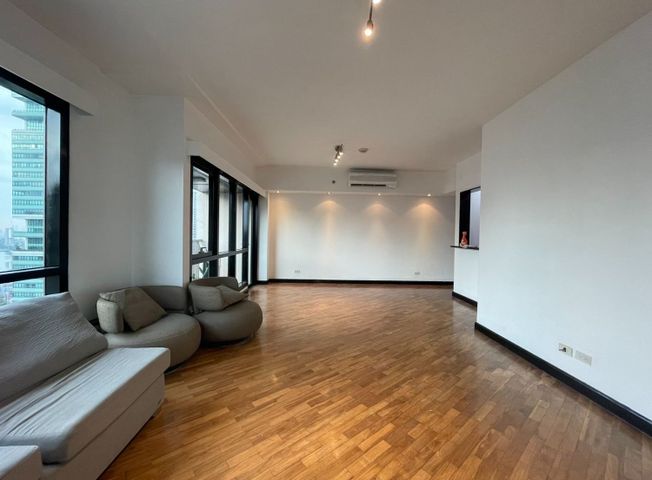 Spacious 2 Bedroom Condo for Lease at Joya Rockwell Makati10