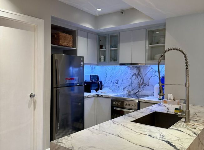 "For Lease 2Bedroom at The Manansala Rockwell Makati Rockwell Center, Makati City"03
