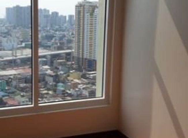 Lease to Own 3 BR with Balcony and Parking in Paseo De Roces Makati near to Ayala Avenue02