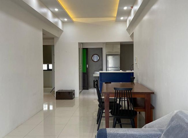 2BR Unit For Rent in Salcedo Skysuites03
