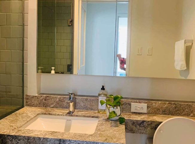 "Makati Proscenium Lorraine Rockwell, 3BR Fully furnished Unit For Rent, 2 Parking,180K"06