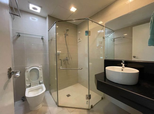 8 Forbestown fully furnished 3BR unit with 2 parking for Rent/Sale04
