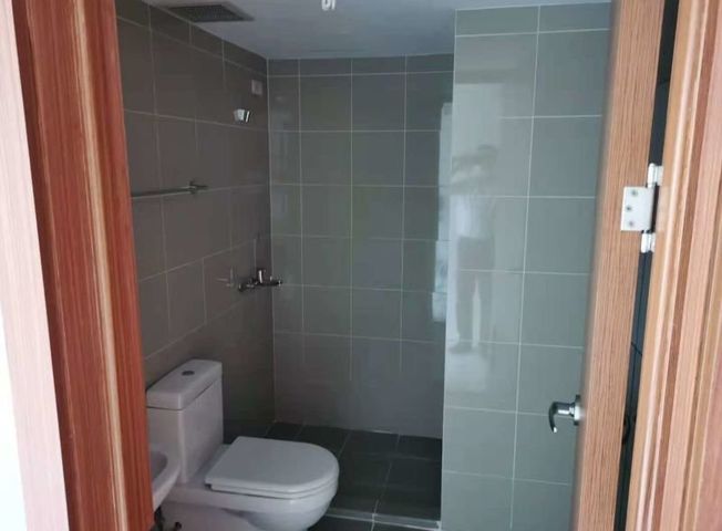 FOR RENT 1BR unit in Eton Tower04