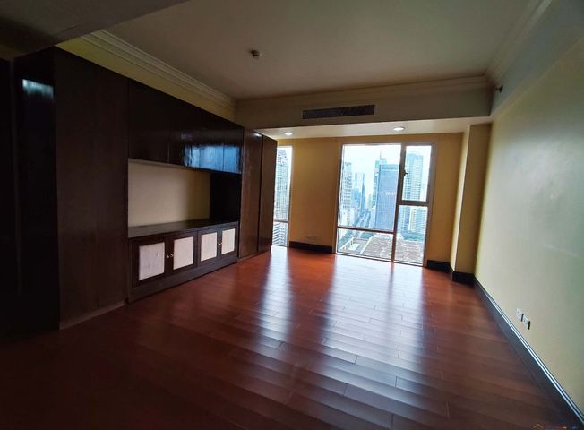 Four Bedroom condo unit for Rent in Discovery Primea at Makati City06