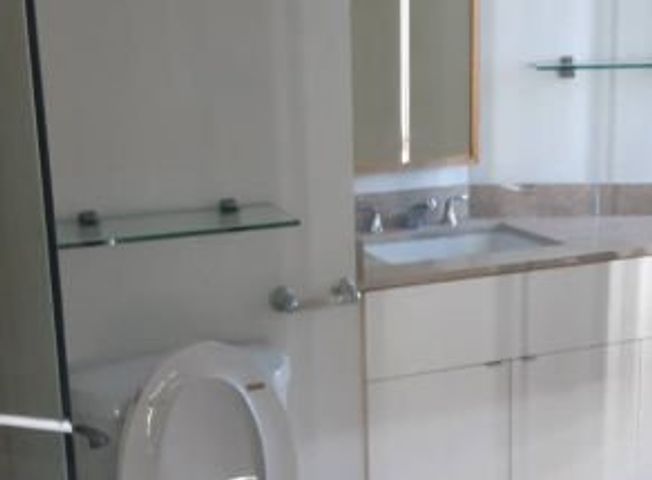 "2BR Flat for Rent in Joya, Rockwell"02