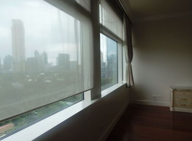 Affordable 3-Bedroom for Rent in One Roxas Triangle08