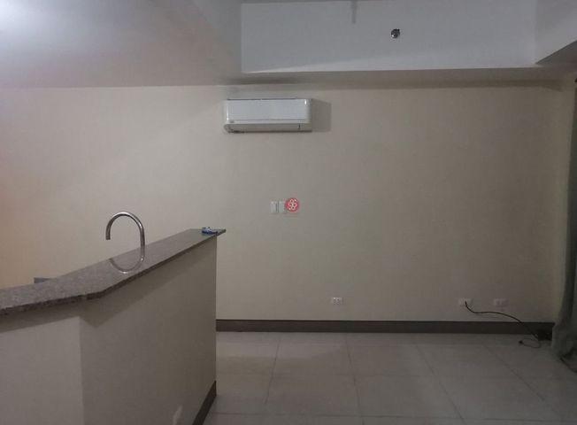 "Venice Luxury Residences, 1BR for Rent"06