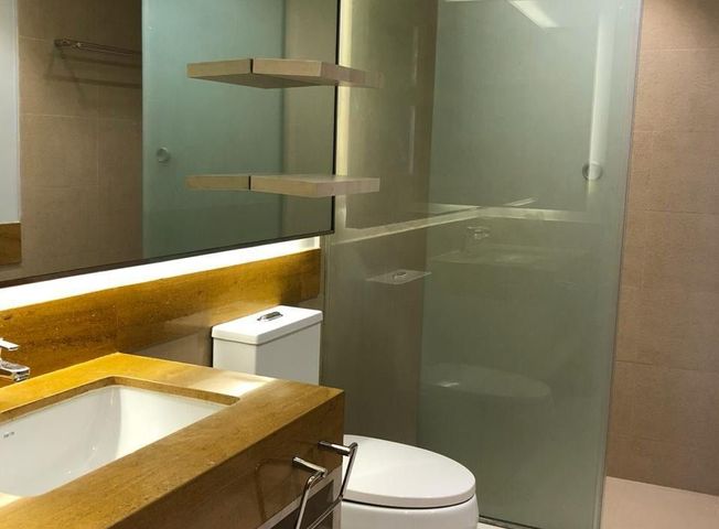 "Beautiful Interior Designed 2 Bedrooms Condominium in The Beaufort Luxury, Taguig City"04