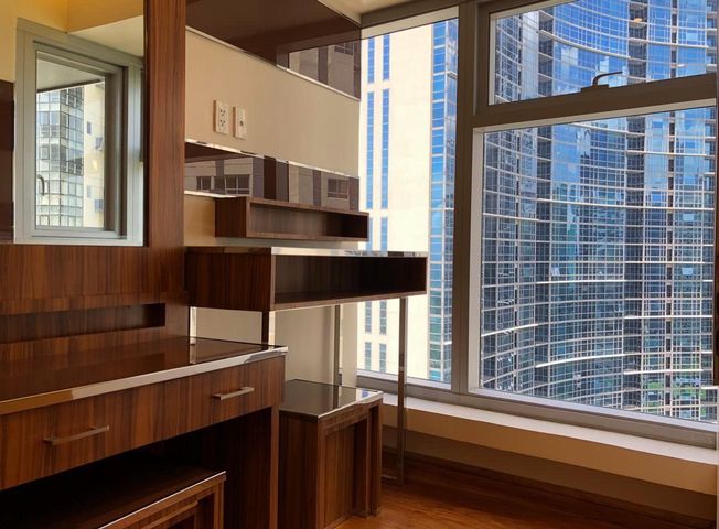 "Beautiful Interior Designed 2 Bedrooms Condominium in The Beaufort Luxury, Taguig City"08