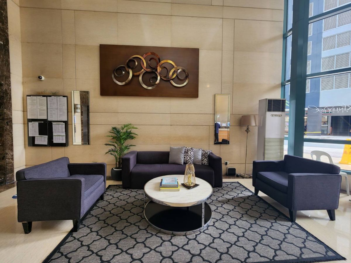 "1 Bedroom Loft unit for Rent in McKinley Park Residences BGC, Taguig City"04